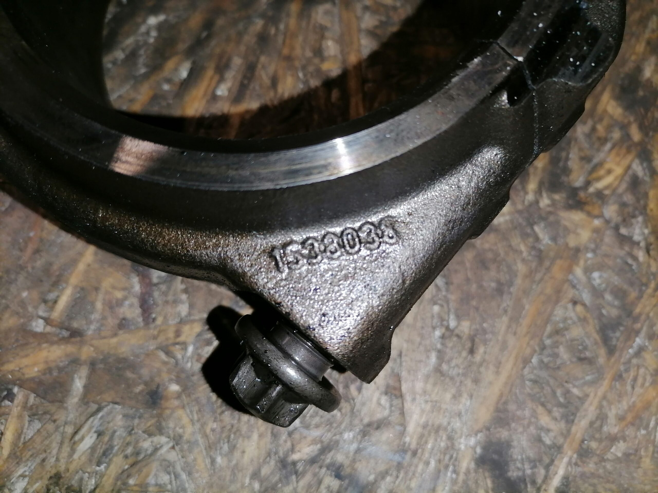 Scania Connecting rod + piston 1798596 - Kolbe/ Ring/ Laufbuchse für LKW: das Bild 2 Scania Connecting rod + piston 1798596 - Kolbe/ Ring/ Laufbuchse für LKW: das Bild 2