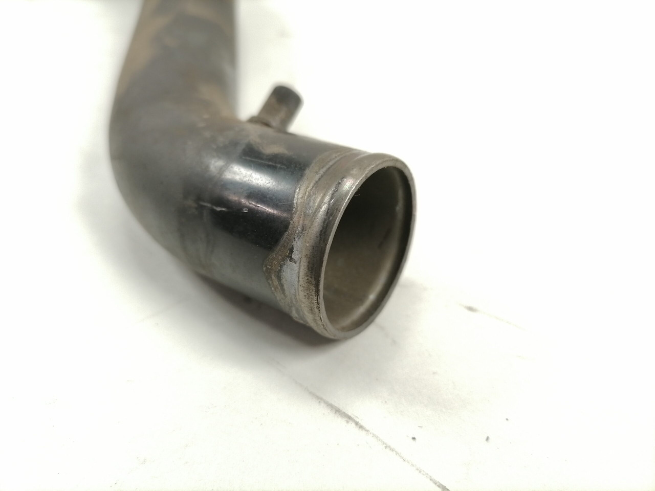 Scania EGR cooler pipe 1918955 - AGR-Kühler für LKW: das Bild 3 Scania EGR cooler pipe 1918955 - AGR-Kühler für LKW: das Bild 3