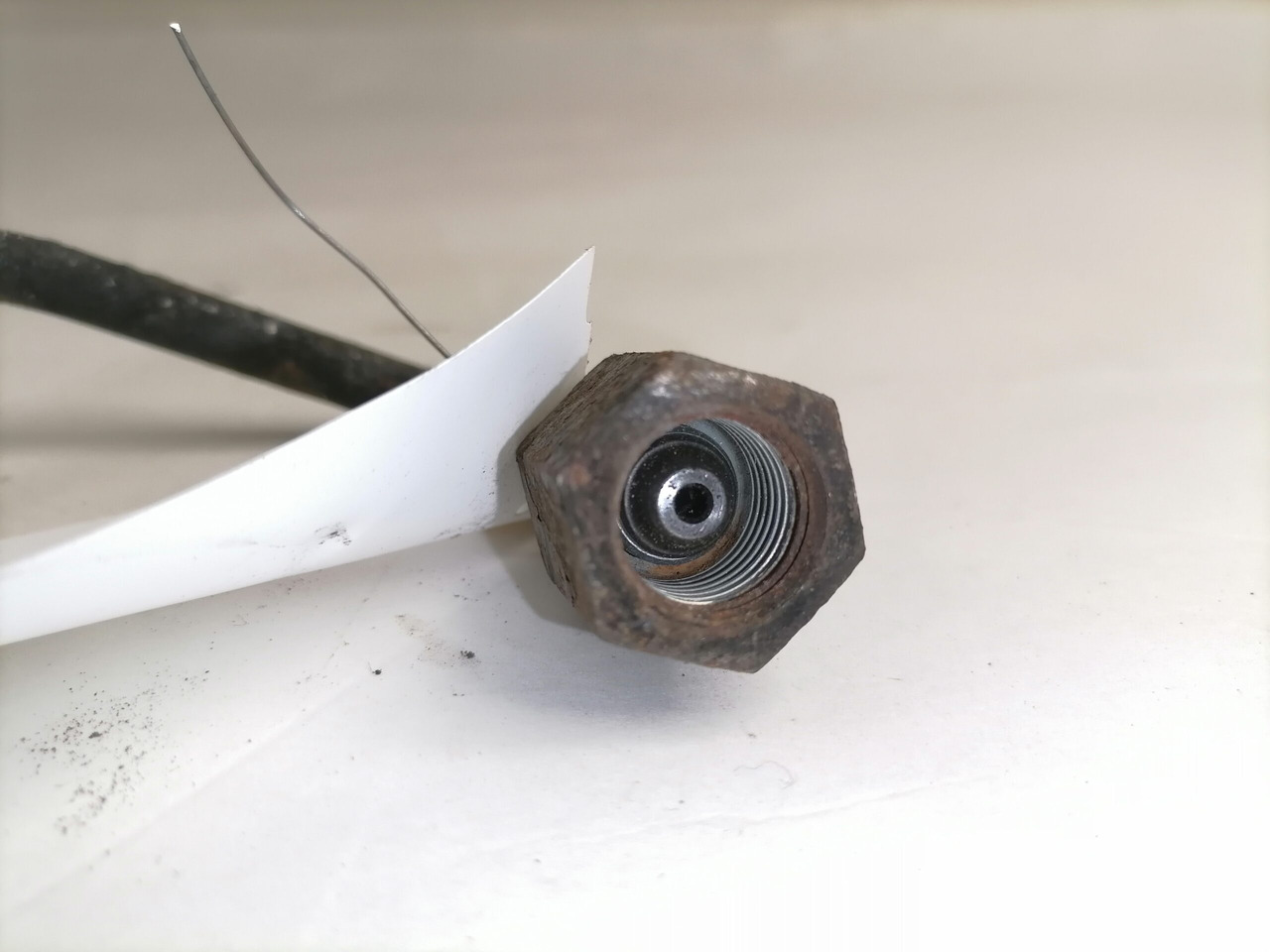 Scania Fuel pipe 1743982 - Kraftstoffaufbereitung/ Kraftstoffförderung für LKW: das Bild 3 Scania Fuel pipe 1743982 - Kraftstoffaufbereitung/ Kraftstoffförderung für LKW: das Bild 3