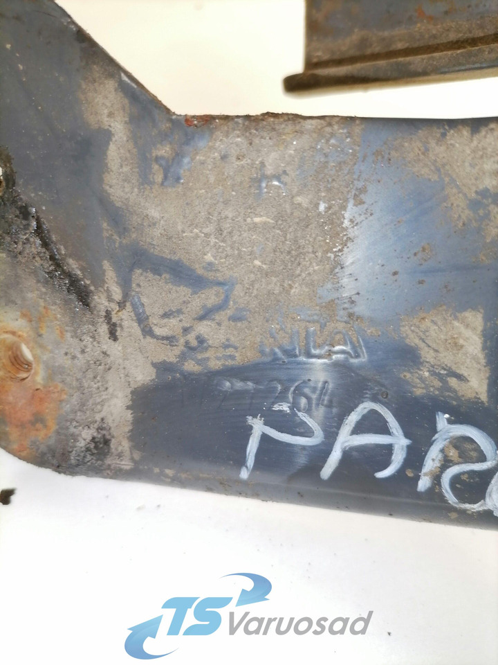 Scania Grille panel hinge 1727264 - Kühlergrill für LKW: das Bild 3 Scania Grille panel hinge 1727264 - Kühlergrill für LKW: das Bild 3