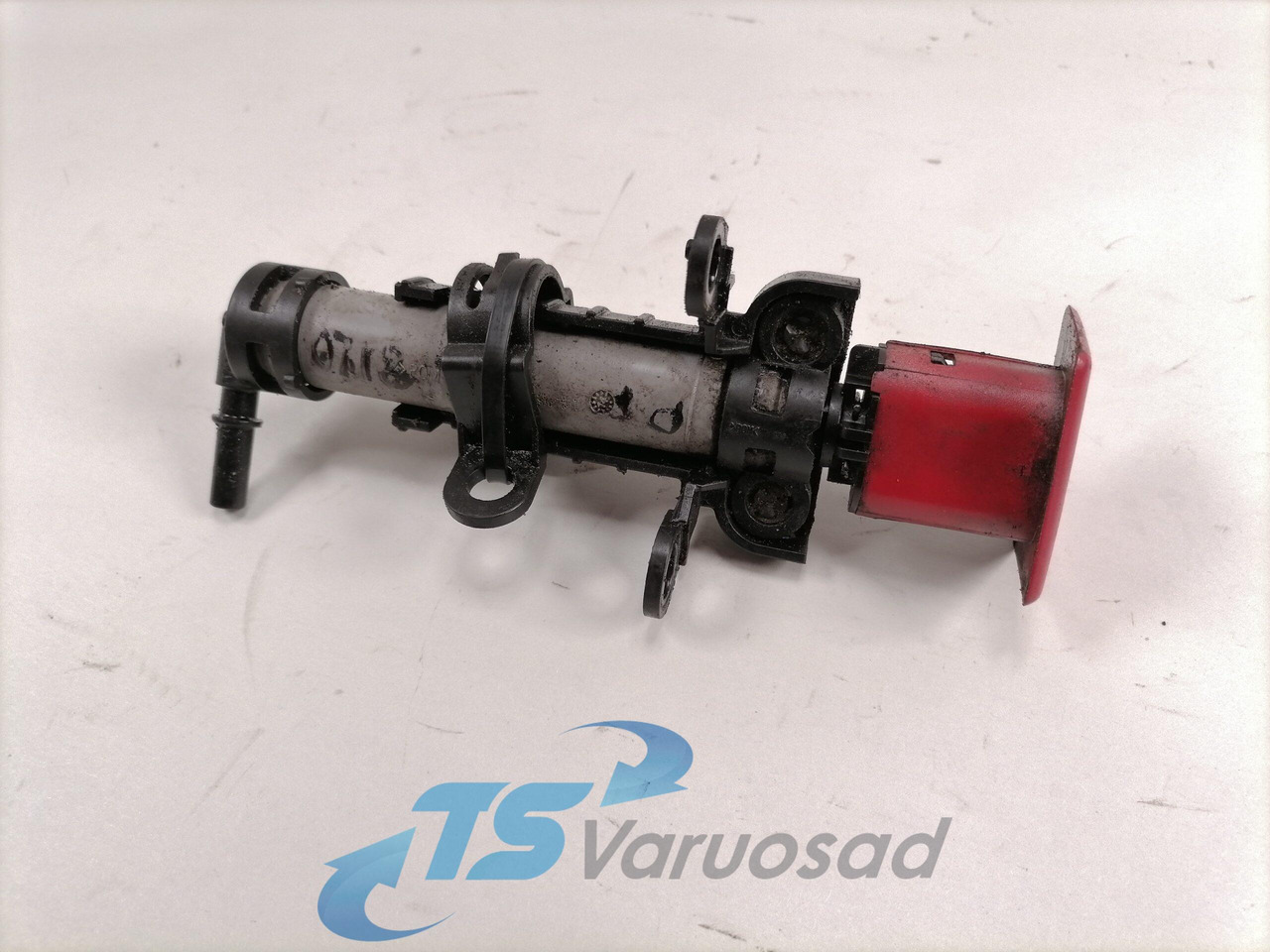 Scania Headlight washer system 1883638 - Scheibenwischer für LKW: das Bild 3 Scania Headlight washer system 1883638 - Scheibenwischer für LKW: das Bild 3