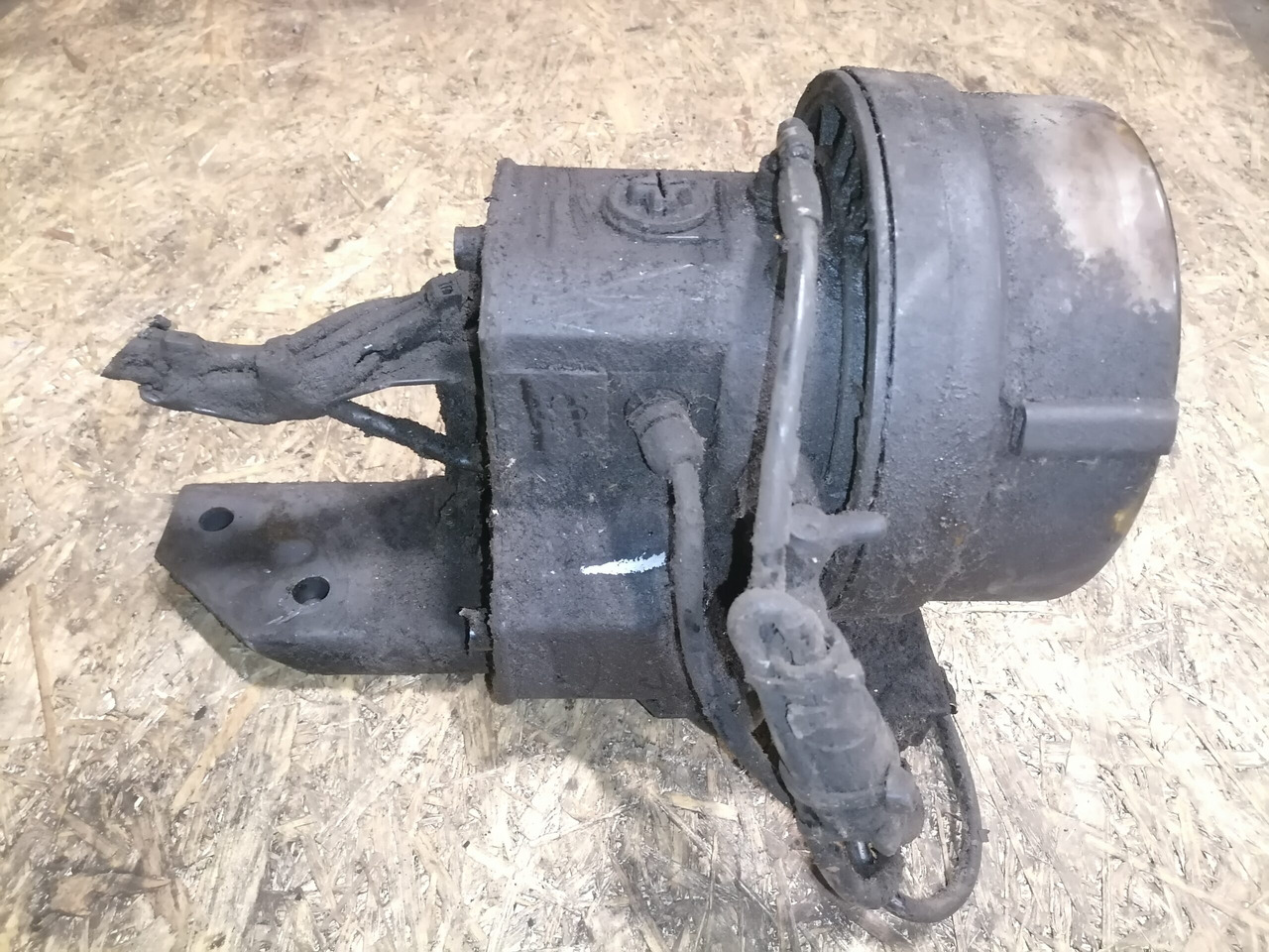 Scania Keskmäärde pump 1752505 - Universalteil für LKW: das Bild 4 Scania Keskmäärde pump 1752505 - Universalteil für LKW: das Bild 4