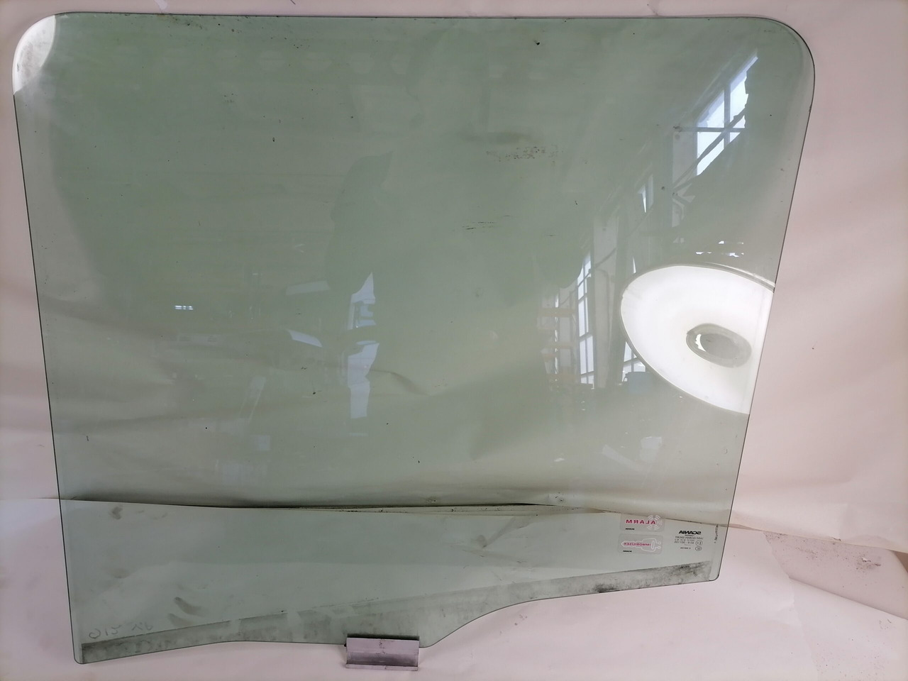 Scania Küljeklaas, parem 1306260 - Fenster und Teile für LKW: das Bild 2 Scania Küljeklaas, parem 1306260 - Fenster und Teile für LKW: das Bild 2