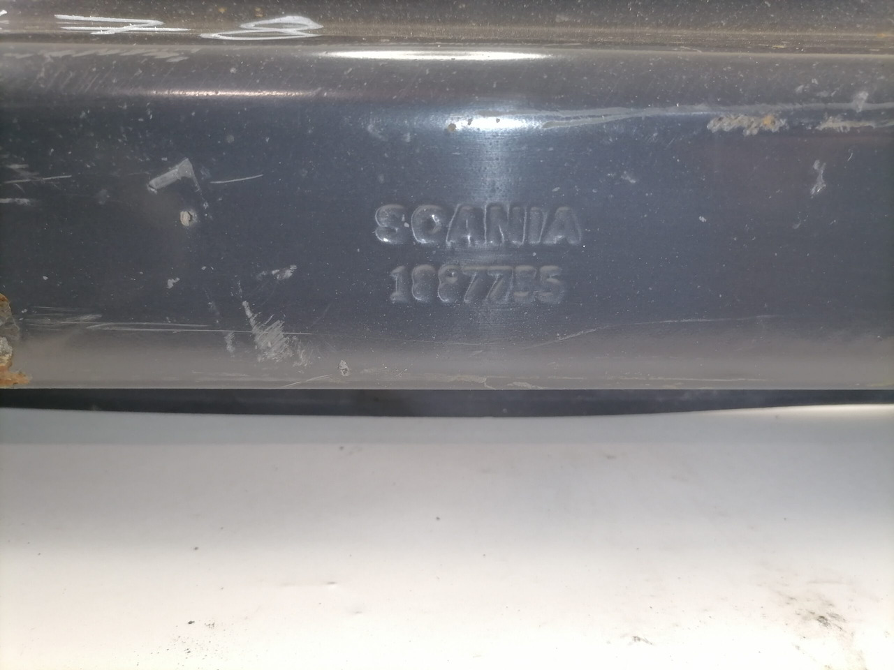 Scania Kütusepaagi kandur, Scania 1887755 - Kraftstofftank für LKW: das Bild 2 Scania Kütusepaagi kandur, Scania 1887755 - Kraftstofftank für LKW: das Bild 2