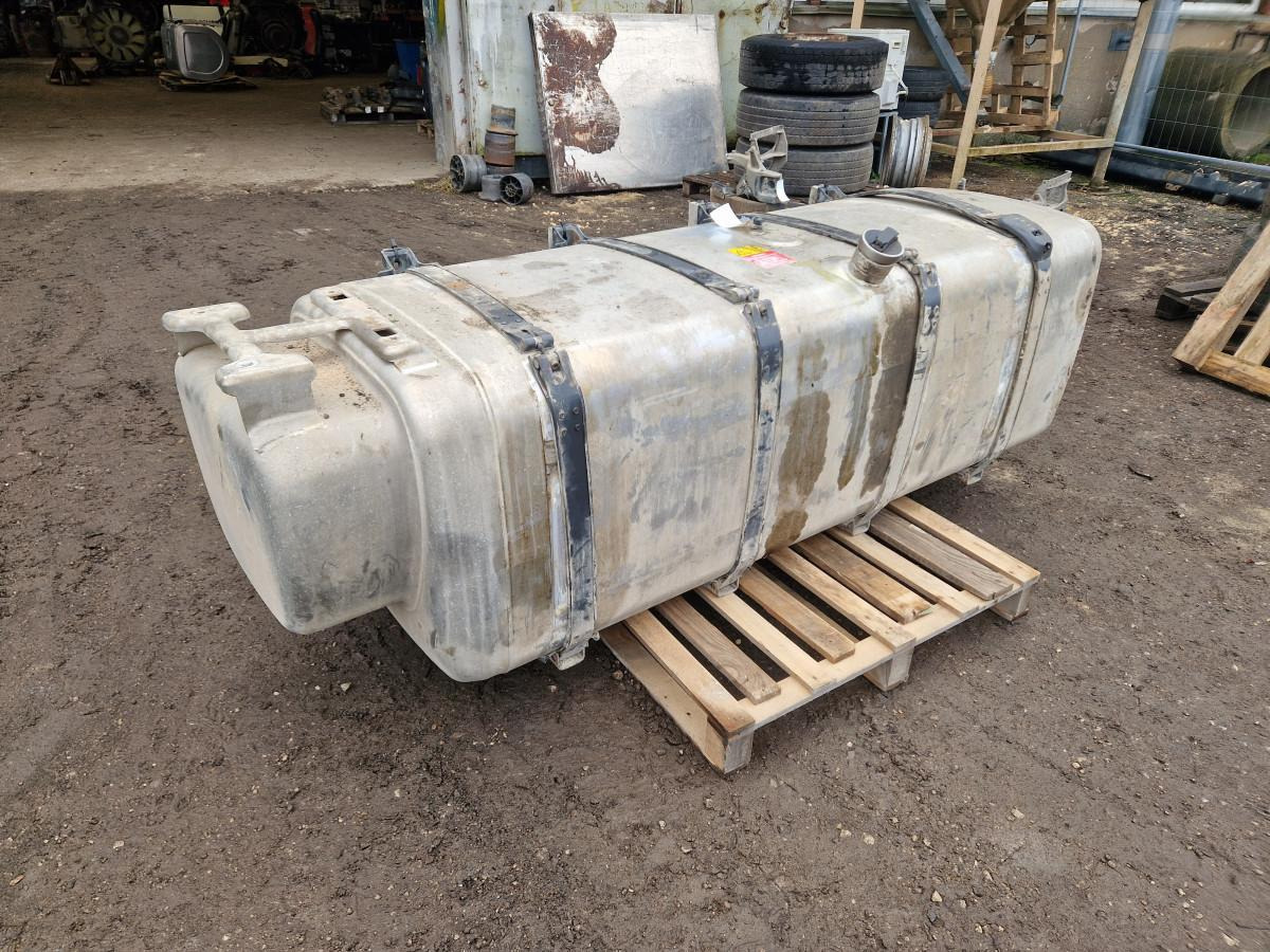 Scania Kütusepaak 1000L 1896480 - Kraftstofftank für LKW: das Bild 1 Scania Kütusepaak 1000L 1896480 - Kraftstofftank für LKW: das Bild 1