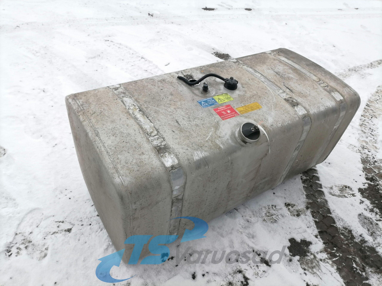 Scania Kütusepaak 600L 1517308 - Kraftstofftank für LKW: das Bild 2 Scania Kütusepaak 600L 1517308 - Kraftstofftank für LKW: das Bild 2