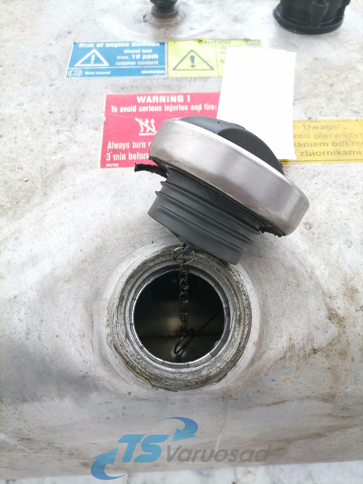 Scania Kütusepaak 600L 1517308 - Kraftstofftank für LKW: das Bild 5 Scania Kütusepaak 600L 1517308 - Kraftstofftank für LKW: das Bild 5