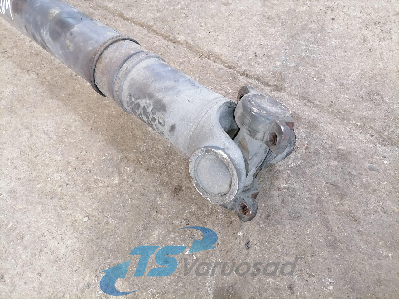 Scania Propeller shaft 1758616 - Kardanwelle für LKW: das Bild 3 Scania Propeller shaft 1758616 - Kardanwelle für LKW: das Bild 3
