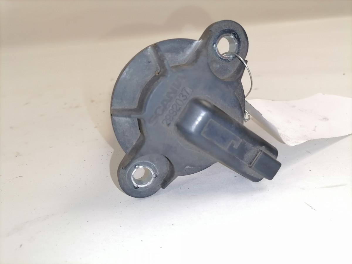 Scania Süütepool 2992037 - Kraftstoffpumpe für LKW: das Bild 3 Scania Süütepool 2992037 - Kraftstoffpumpe für LKW: das Bild 3