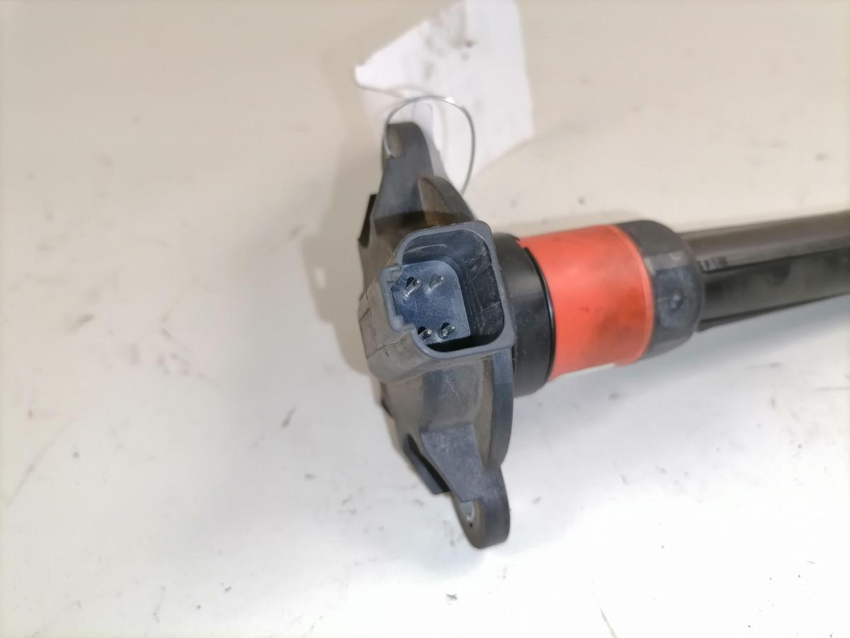 Scania Süütepool 2992037 - Kraftstoffpumpe für LKW: das Bild 2 Scania Süütepool 2992037 - Kraftstoffpumpe für LKW: das Bild 2