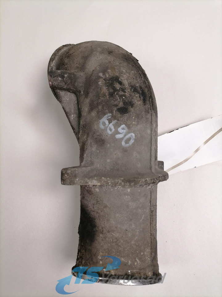 Scania intercooler pipe 1375487 - Interkühler für LKW: das Bild 1 Scania intercooler pipe 1375487 - Interkühler für LKW: das Bild 1