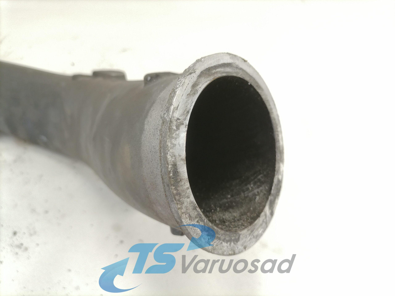 Scania intercooler pipe 1812885 - Interkühler für LKW: das Bild 3 Scania intercooler pipe 1812885 - Interkühler für LKW: das Bild 3