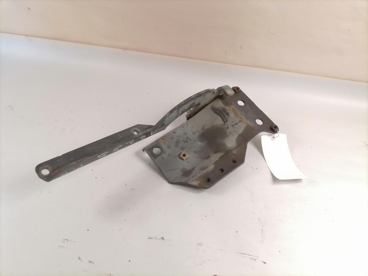Scania lower grille carrier hinge 1785548 - Kühlergrill für LKW: das Bild 2 Scania lower grille carrier hinge 1785548 - Kühlergrill für LKW: das Bild 2