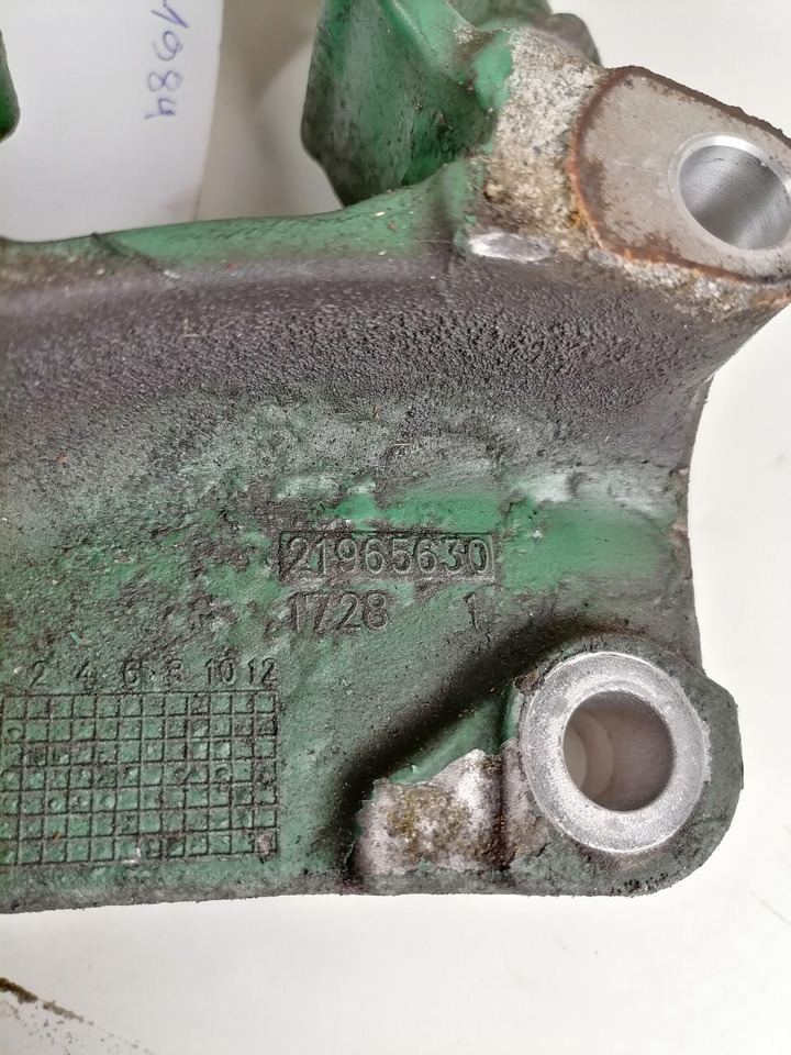 Volvo Bracket 21965630 - Rahmen/ Chassis für LKW: das Bild 2 Volvo Bracket 21965630 - Rahmen/ Chassis für LKW: das Bild 2