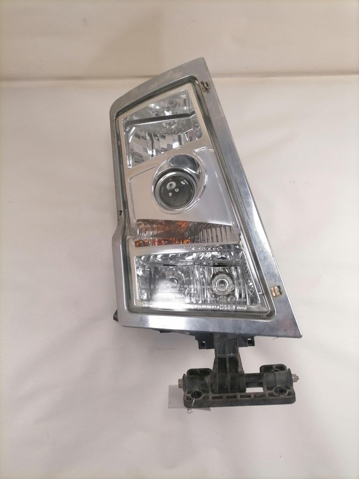 Volvo Esituli, xenon 20713725 - Lichter/ Leuchten für LKW: das Bild 1 Volvo Esituli, xenon 20713725 - Lichter/ Leuchten für LKW: das Bild 1