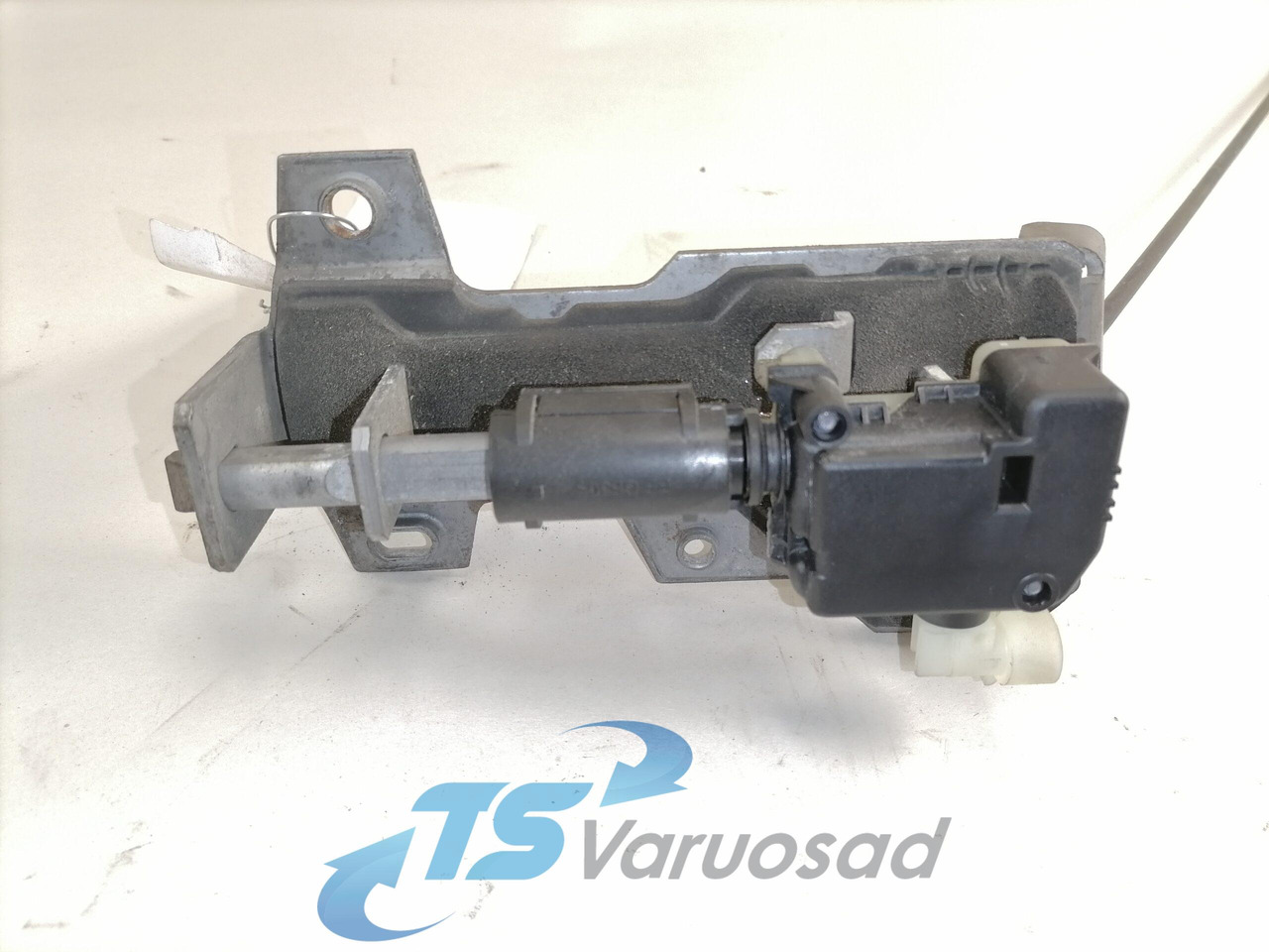 Volvo Iluvõre lukk 82208559 - Kühlergrill für LKW: das Bild 2 Volvo Iluvõre lukk 82208559 - Kühlergrill für LKW: das Bild 2