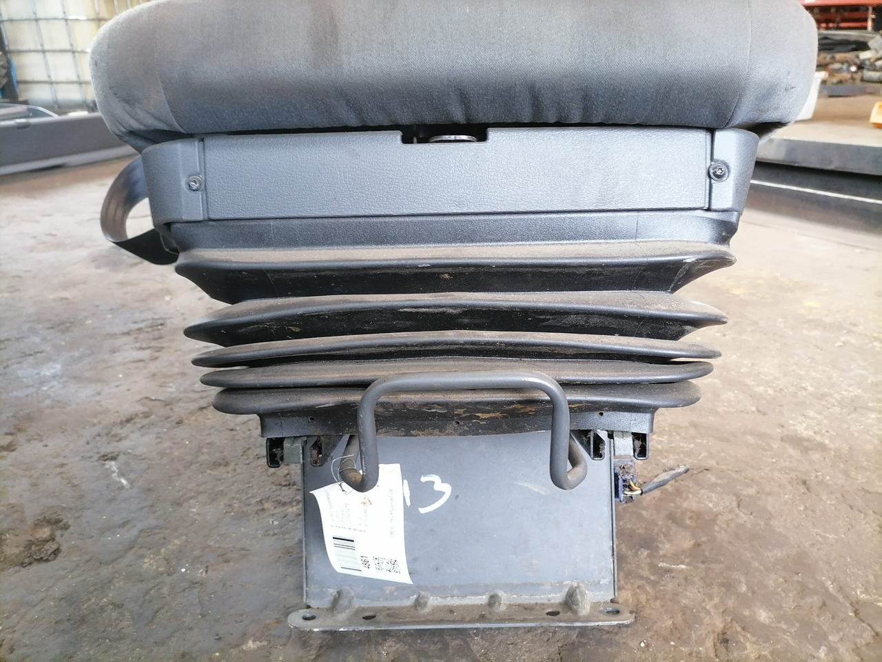 Volvo Passenger seat 20591478 - Sitz für LKW: das Bild 4 Volvo Passenger seat 20591478 - Sitz für LKW: das Bild 4