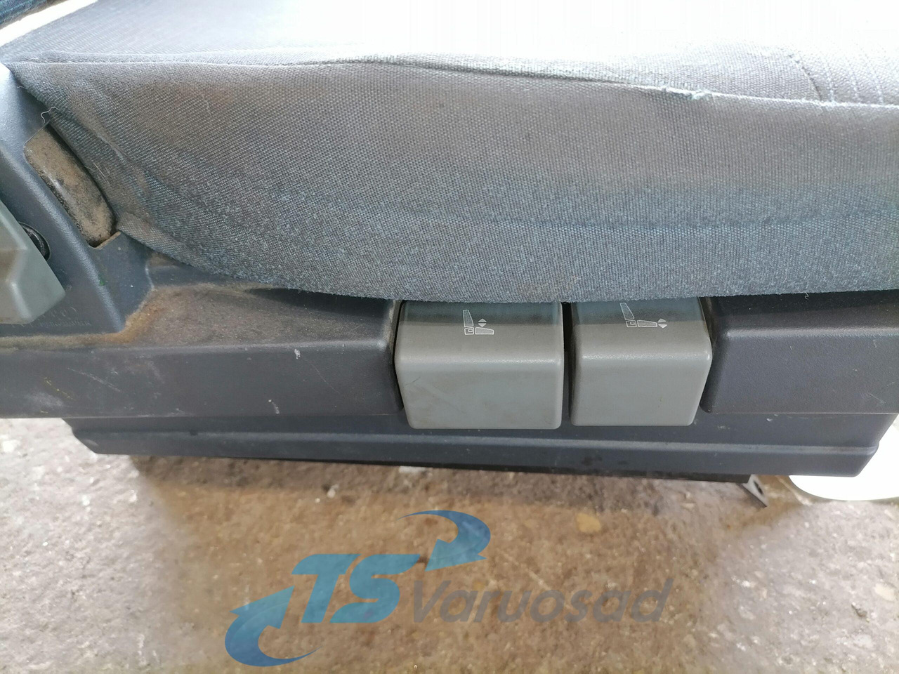 Volvo Passenger seat 7420862569 - Sitz für LKW: das Bild 5 Volvo Passenger seat 7420862569 - Sitz für LKW: das Bild 5