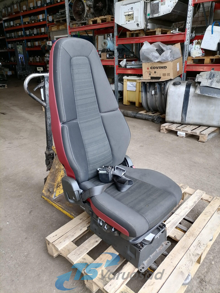 Volvo Passenger seat 82201647 - Sitz für LKW: das Bild 1 Volvo Passenger seat 82201647 - Sitz für LKW: das Bild 1