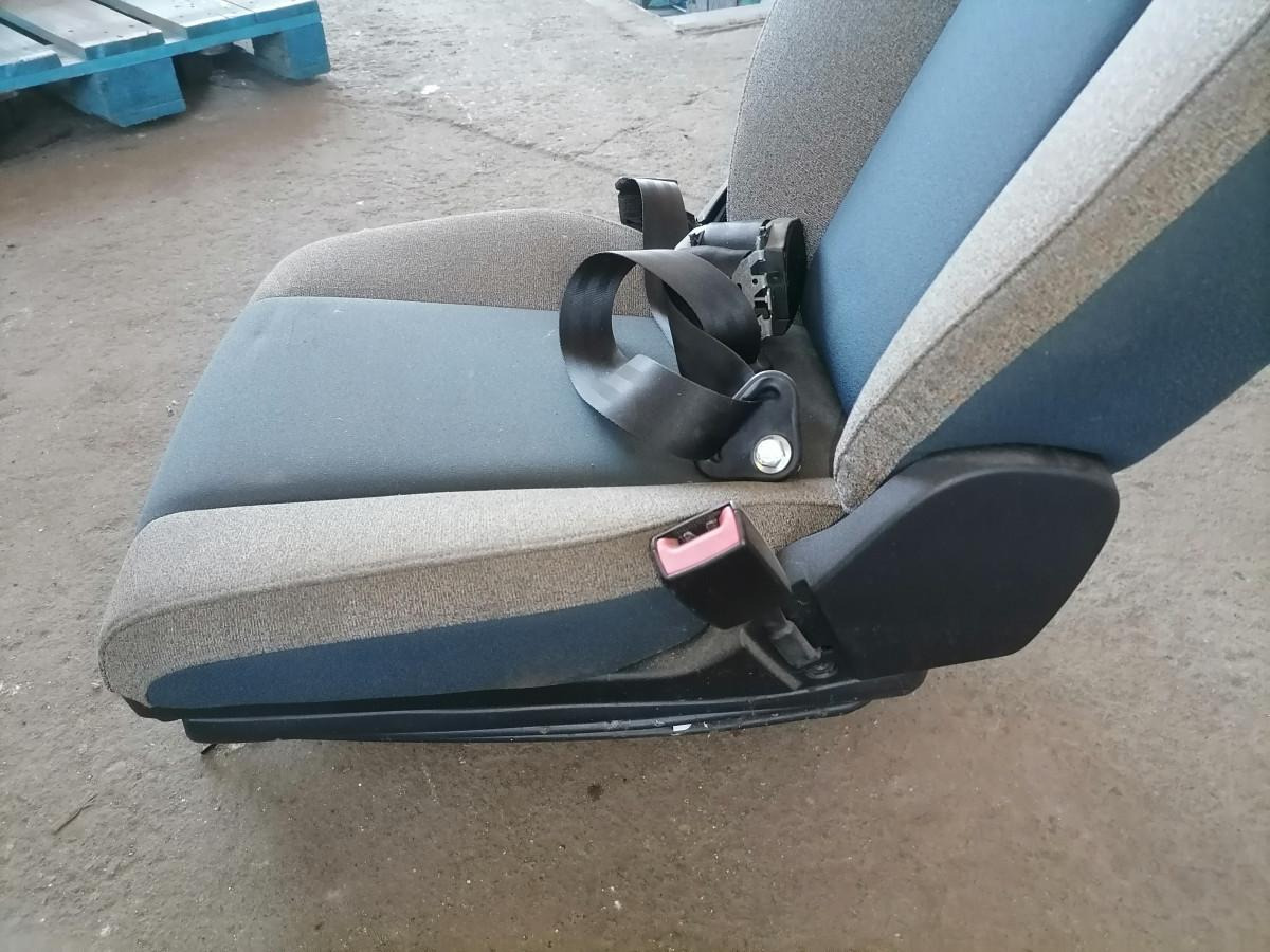 Volvo Passenger seat 82514859 - Sitz für LKW: das Bild 4 Volvo Passenger seat 82514859 - Sitz für LKW: das Bild 4