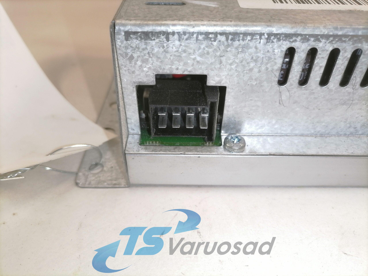 Volvo Radio Memory Backup 20455097 - Steuergerät für LKW: das Bild 3 Volvo Radio Memory Backup 20455097 - Steuergerät für LKW: das Bild 3