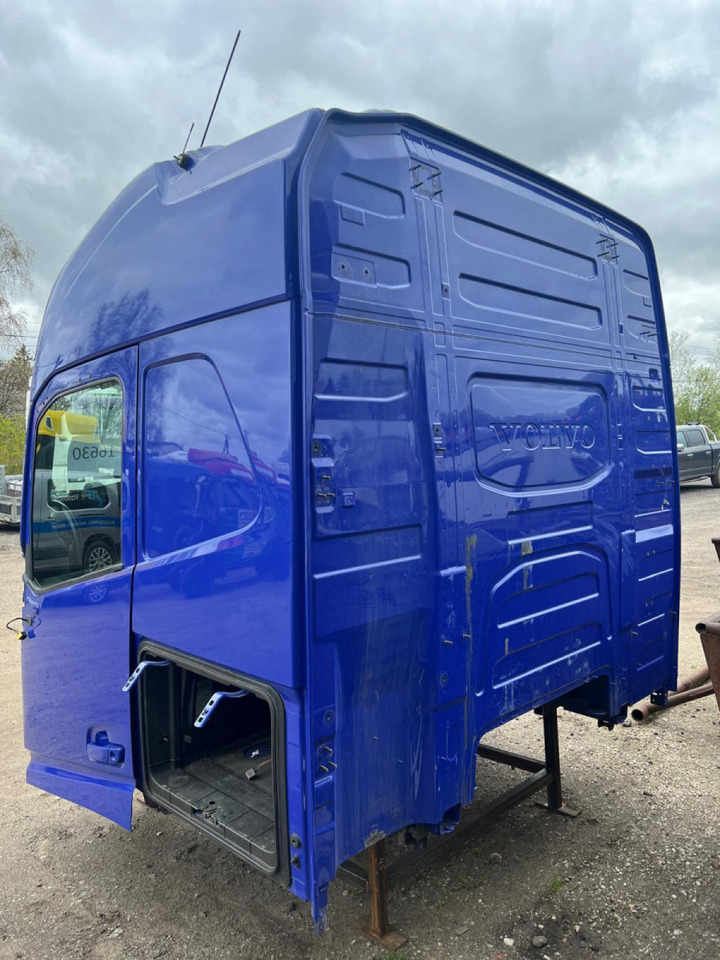 Volvo Volvo cab 85135364 - Fahrerhaus und Interieur für LKW: das Bild 3 Volvo Volvo cab 85135364 - Fahrerhaus und Interieur für LKW: das Bild 3