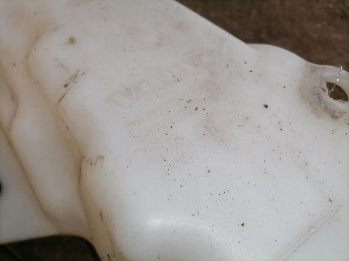 Volvo Windscreen washer fluid tank 84092257 - Scheibenwischer für LKW: das Bild 5 Volvo Windscreen washer fluid tank 84092257 - Scheibenwischer für LKW: das Bild 5