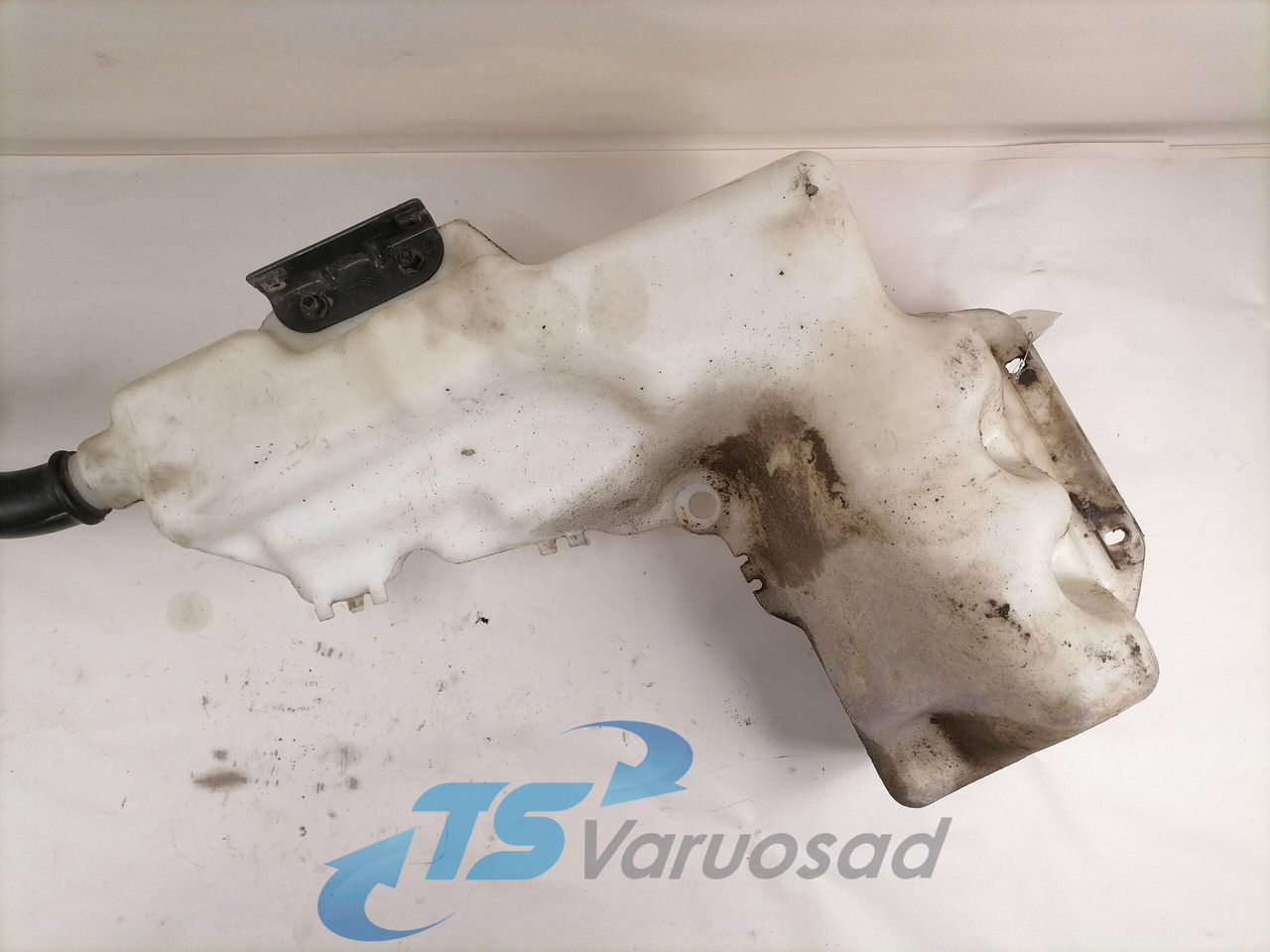 Volvo Windscreen washer fluid tank 84092259 - Scheibenwischer für LKW: das Bild 5 Volvo Windscreen washer fluid tank 84092259 - Scheibenwischer für LKW: das Bild 5