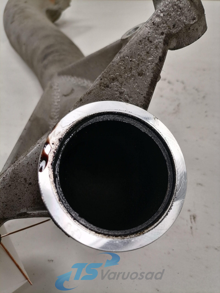 Volvo intercooler pipe 20522119 - Interkühler für LKW: das Bild 3 Volvo intercooler pipe 20522119 - Interkühler für LKW: das Bild 3