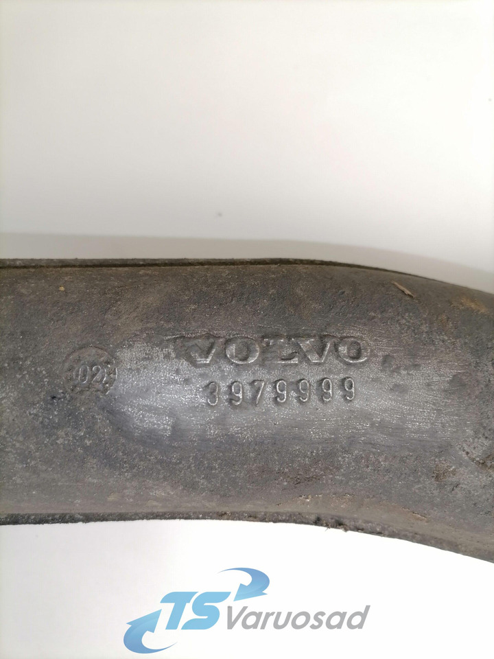 Volvo intercooler pipe 3979999 - Interkühler für LKW: das Bild 3 Volvo intercooler pipe 3979999 - Interkühler für LKW: das Bild 3