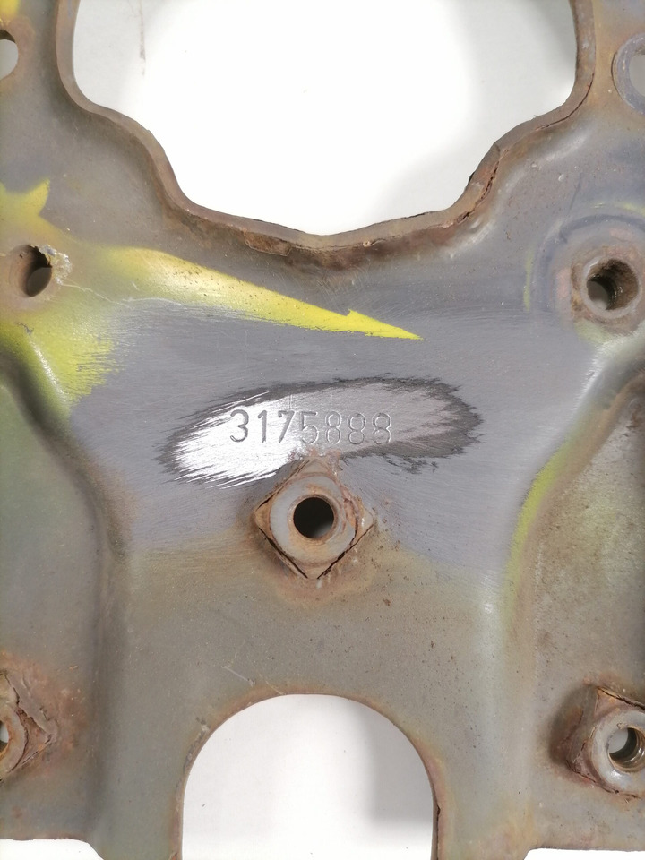 Volvo light bracket 3175888 - Lichter/ Leuchten für LKW: das Bild 3 Volvo light bracket 3175888 - Lichter/ Leuchten für LKW: das Bild 3