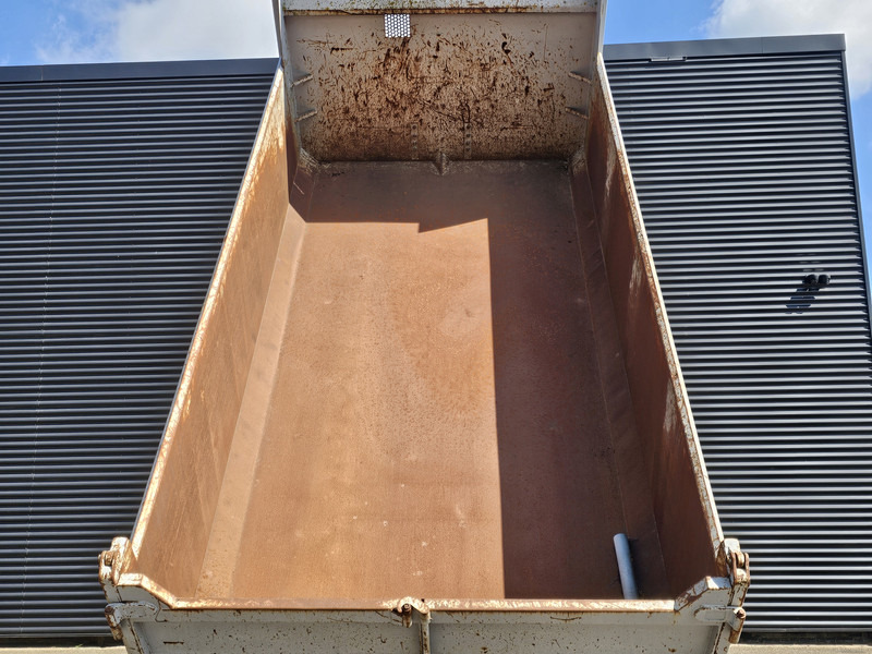 MAN TGA 26.440 / TIPPER - TRACTOR COMBI /6x4 / SPRING / BIG AXLE - Kipper: das Bild 3 MAN TGA 26.440 / TIPPER - TRACTOR COMBI /6x4 / SPRING / BIG AXLE - Kipper: das Bild 3