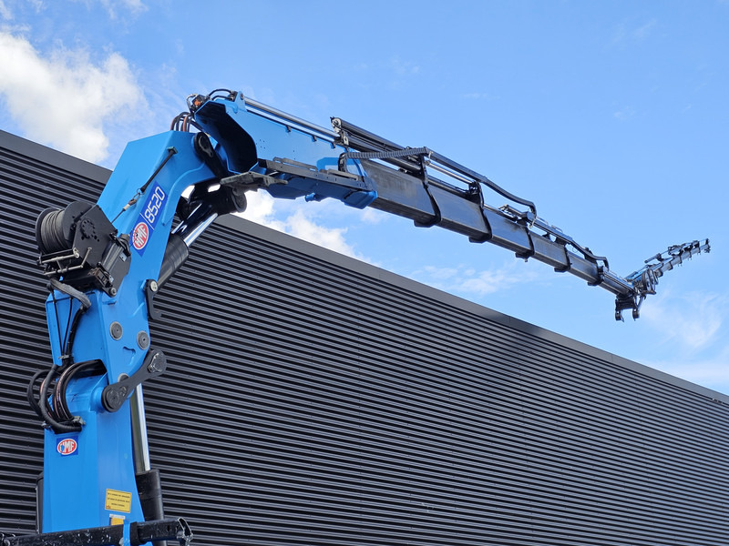 MAN TGX 35.480 8x4-4 / HMF 85 t/m + JIB / WINCH - Pritsche LKW, Autokran: das Bild 5 MAN TGX 35.480 8x4-4 / HMF 85 t/m + JIB / WINCH - Pritsche LKW, Autokran: das Bild 5