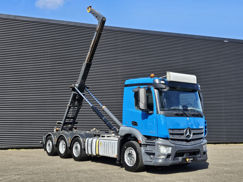 Mercedes-Benz Antos 3546 / 8x2/6 / HOOKLIFT / ABROLLKIPPER - Abrollkipper: das Bild 2 Mercedes-Benz Antos 3546 / 8x2/6 / HOOKLIFT / ABROLLKIPPER - Abrollkipper: das Bild 2