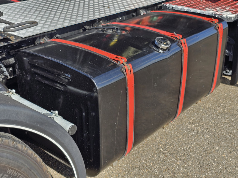 Scania R164.580 V8 / MANUAL / RETARDER / TOPLINE - Sattelzugmaschine: das Bild 3 Scania R164.580 V8 / MANUAL / RETARDER / TOPLINE - Sattelzugmaschine: das Bild 3