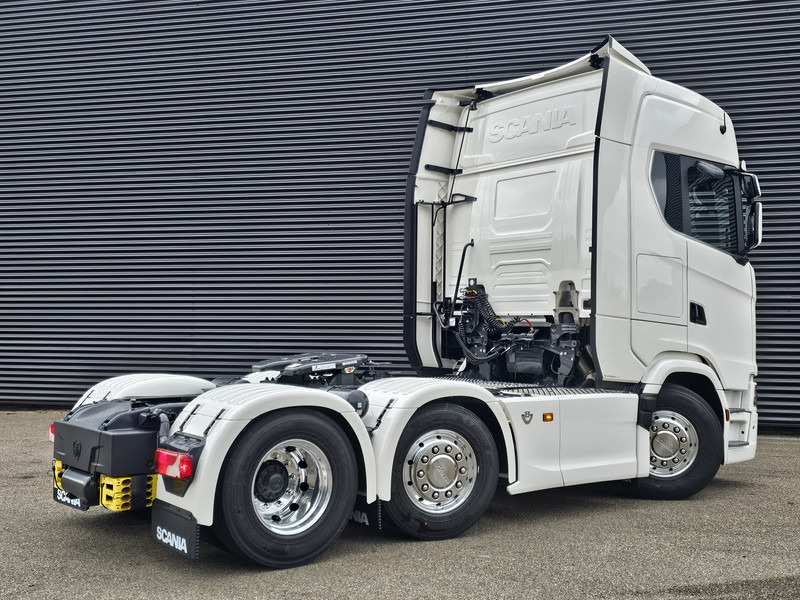 Scania S660 V8 6x2/4 / 2 x PTO / PARKING COOLER / FULL AIR - Sattelzugmaschine: das Bild 2 Scania S660 V8 6x2/4 / 2 x PTO / PARKING COOLER / FULL AIR - Sattelzugmaschine: das Bild 2