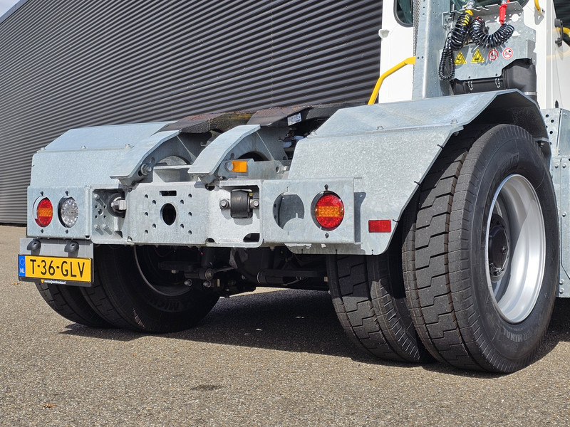 Terminaltraktor Terberg YT193 / !!NEW!! / TERMINAL / RANGEERTREKKER: das Bild 9 Terminaltraktor Terberg YT193 / !!NEW!! / TERMINAL / RANGEERTREKKER: das Bild 9