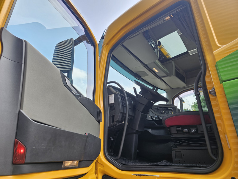 Abrollkipper Volvo FH 540 10X6 E6 / 40.000 kg HAAKARM / HOOKLIFT / ABROLKIPPER: das Bild 18
