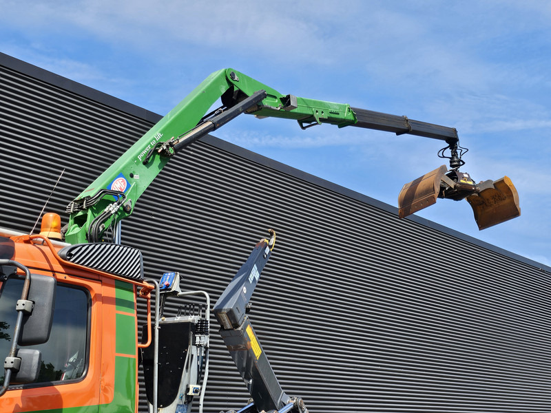 Volvo FMX 460 / 8x4-4 / HMF CRANE + HOOKLIFT / CONTAINER - Abrollkipper, Autokran: das Bild 2 Volvo FMX 460 / 8x4-4 / HMF CRANE + HOOKLIFT / CONTAINER - Abrollkipper, Autokran: das Bild 2