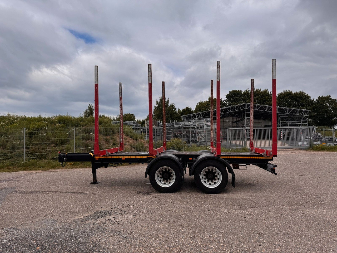 Goldhofer Glogger 2 Achser 14,5 m 18 to. Holztransporter - Holzanhänger: das Bild 1 Goldhofer Glogger 2 Achser 14,5 m 18 to. Holztransporter - Holzanhänger: das Bild 1