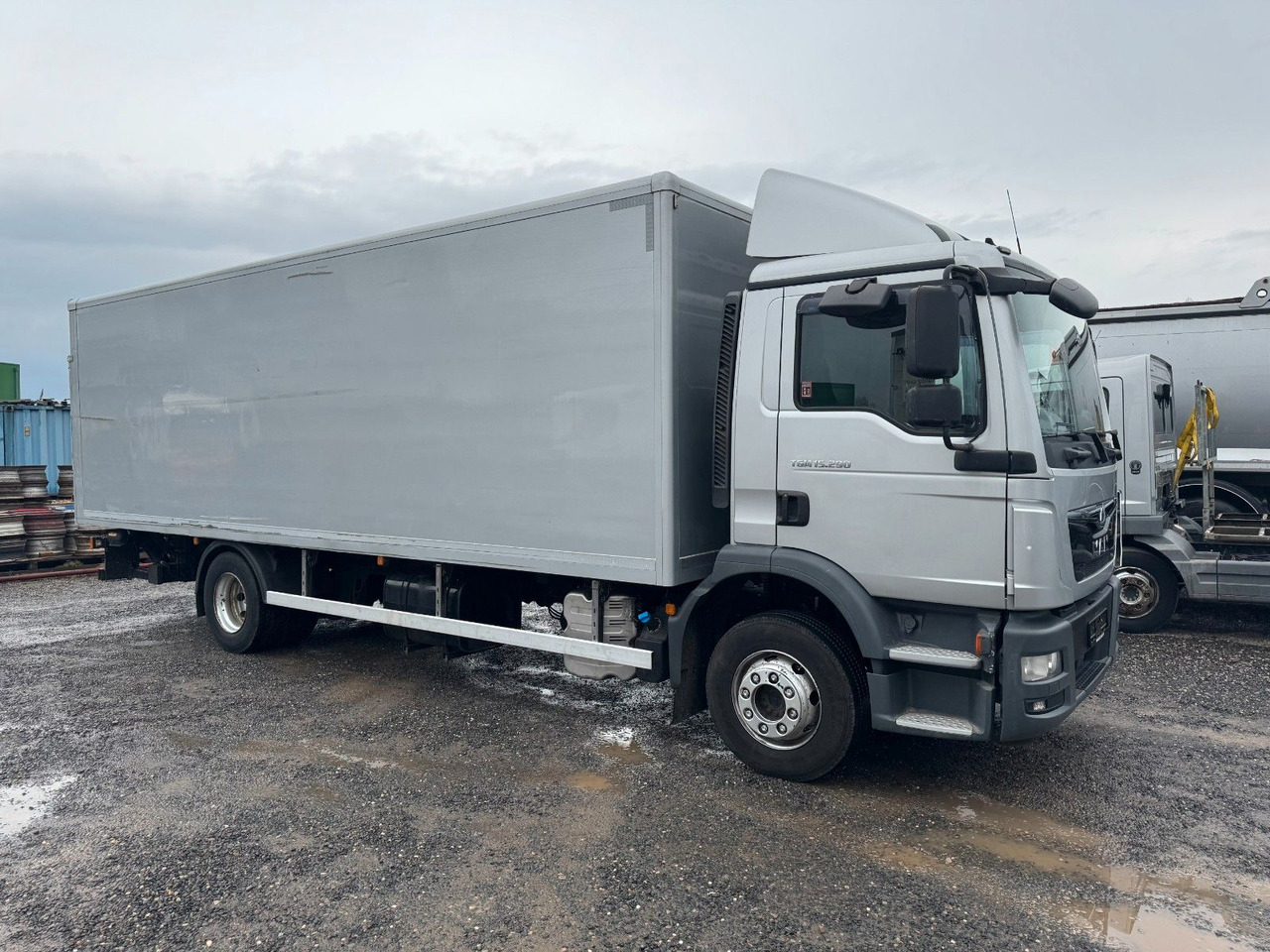Koffer LKW MAN 15.290 4X2 Koffer mit Hebebühne AHK: das Bild 16