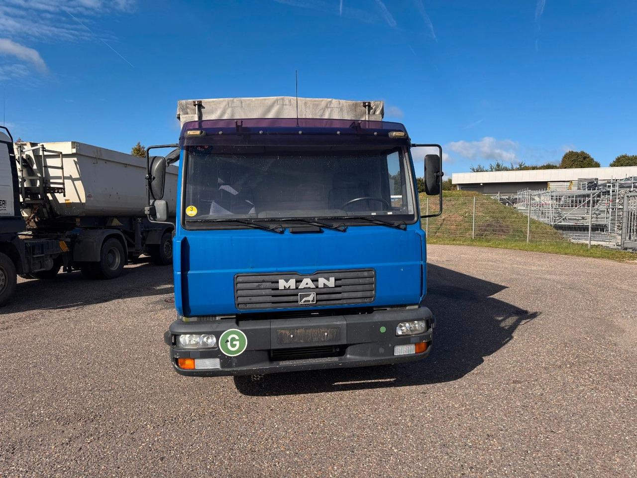 MAN 8.140 4X2 Pritsche Plane Original Km - Planen Transporter: das Bild 5 MAN 8.140 4X2 Pritsche Plane Original Km - Planen Transporter: das Bild 5