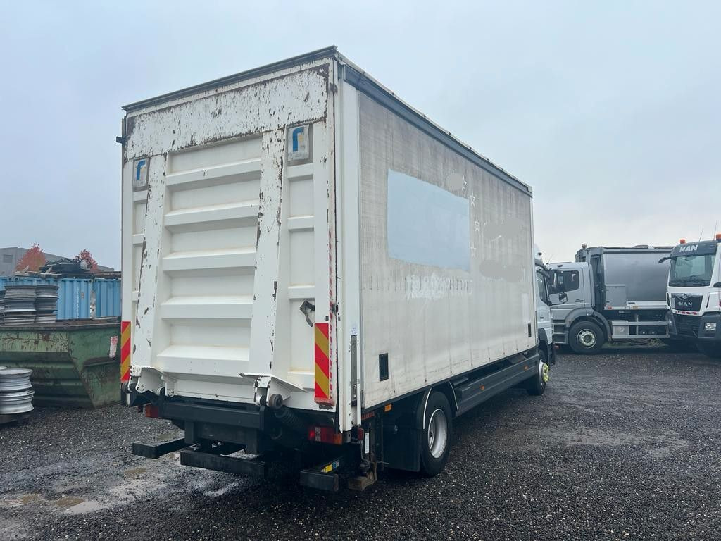 Koffer LKW Mercedes-Benz 1324 4X2 Koffer Plane 6 to. Hebebühne Mercedes-Benz 1324 4X2 Koffer Plane 6 to. Hebebühne: das Bild 10 Koffer LKW Mercedes-Benz 1324 4X2 Koffer Plane 6 to. Hebebühne Mercedes-Benz 1324 4X2 Koffer Plane 6 to. Hebebühne: das Bild 10