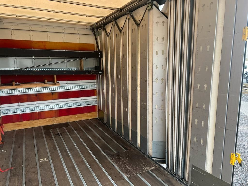 Koffer LKW Mercedes-Benz 1324 4X2 Koffer Plane 6 to. Hebebühne Mercedes-Benz 1324 4X2 Koffer Plane 6 to. Hebebühne: das Bild 14 Koffer LKW Mercedes-Benz 1324 4X2 Koffer Plane 6 to. Hebebühne Mercedes-Benz 1324 4X2 Koffer Plane 6 to. Hebebühne: das Bild 14