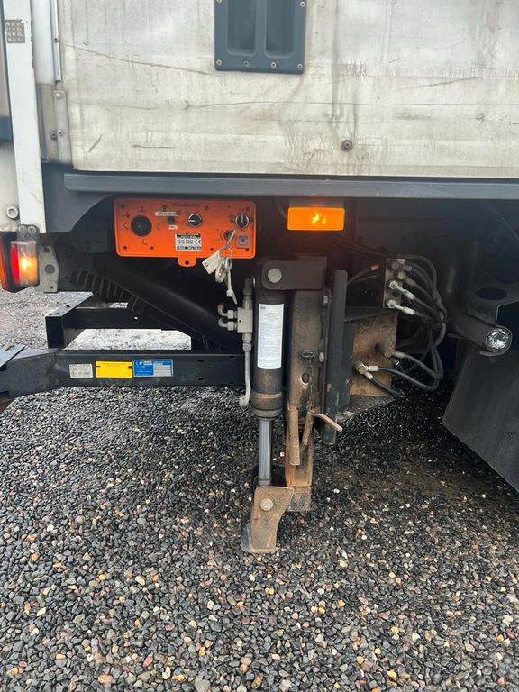 Koffer LKW Mercedes-Benz 1324 4X2 Koffer Plane 6 to. Hebebühne Mercedes-Benz 1324 4X2 Koffer Plane 6 to. Hebebühne: das Bild 12 Koffer LKW Mercedes-Benz 1324 4X2 Koffer Plane 6 to. Hebebühne Mercedes-Benz 1324 4X2 Koffer Plane 6 to. Hebebühne: das Bild 12