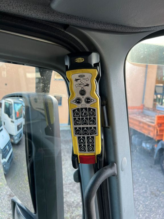 Mercedes-Benz 2541 6X2 Meiller Funk Zustand wie 200 tkm Mercedes-Benz 2541 6X2 Meiller RK 20.65 Funk | Top Zustand! - Abrollkipper: das Bild 4 Mercedes-Benz 2541 6X2 Meiller Funk Zustand wie 200 tkm Mercedes-Benz 2541 6X2 Meiller RK 20.65 Funk | Top Zustand! - Abrollkipper: das Bild 4