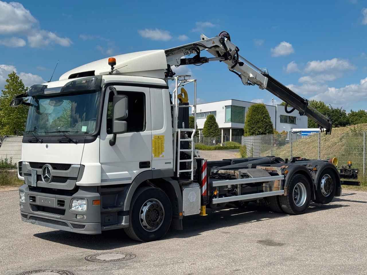 Mercedes-Benz 2541 6x2 ARK Meiller 20.65 | ATLA 120.2E mit 5&6 - Abrollkipper, Autokran: das Bild 1 Mercedes-Benz 2541 6x2 ARK Meiller 20.65 | ATLA 120.2E mit 5&6 - Abrollkipper, Autokran: das Bild 1