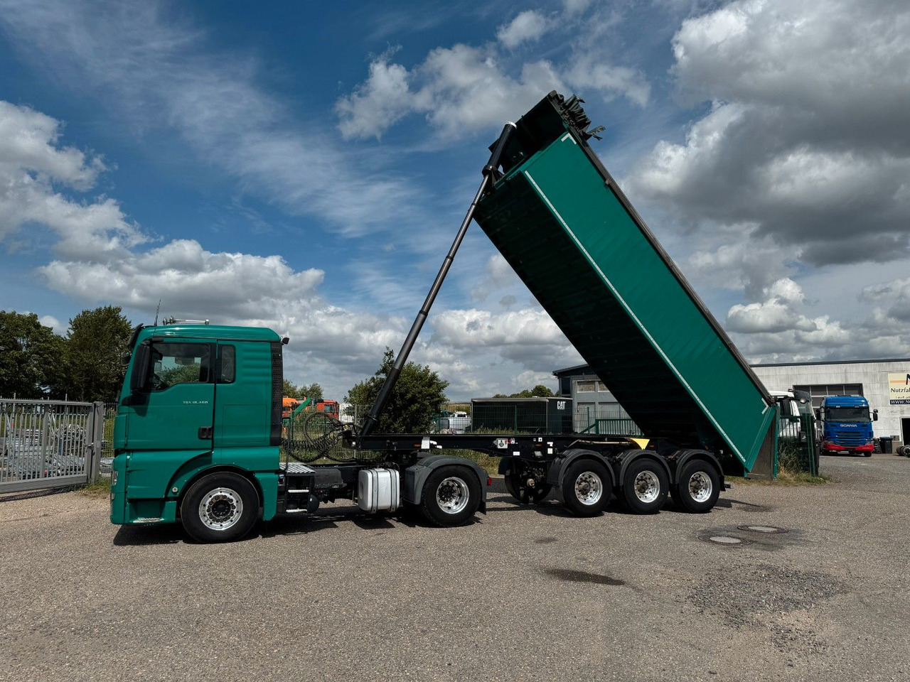 MAN 18.460 4X2 & Langendorf Stahl / Aluminium 24 kub - Sattelzugmaschine: das Bild 1 MAN 18.460 4X2 & Langendorf Stahl / Aluminium 24 kub - Sattelzugmaschine: das Bild 1
