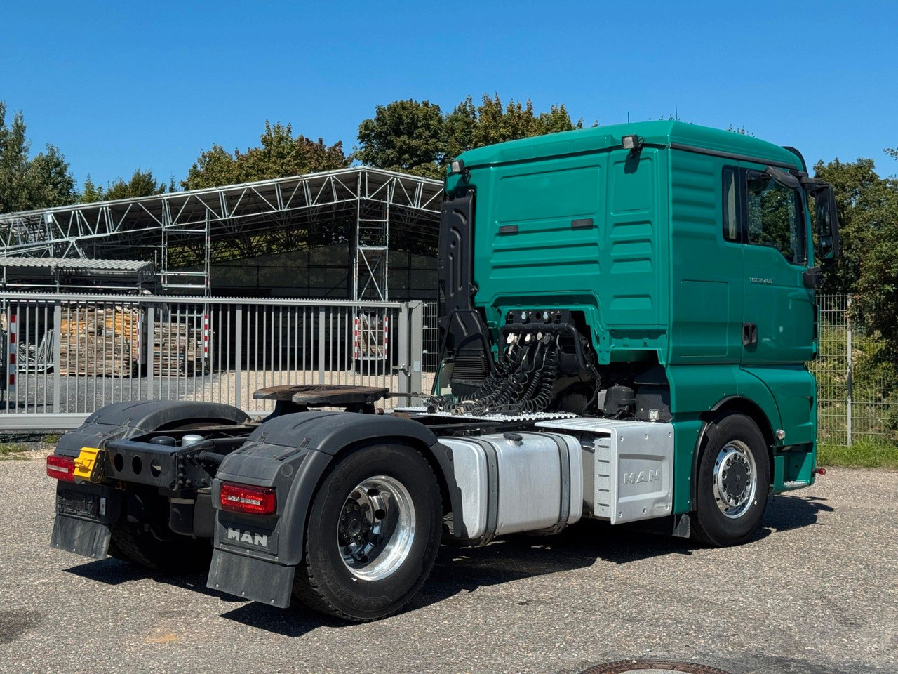 MAN 18.460 4x2 Kipphydr. | Standheiz. | Top Zustand - Sattelzugmaschine: das Bild 5 MAN 18.460 4x2 Kipphydr. | Standheiz. | Top Zustand - Sattelzugmaschine: das Bild 5