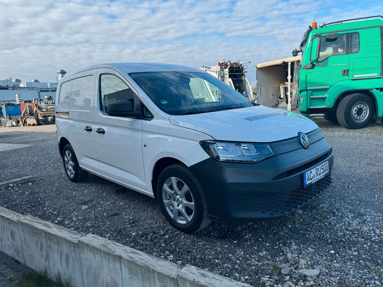 Volkswagen Caddy Cargo Basis 2,0 TDI Klima Radio touch - PKW: das Bild 1 Volkswagen Caddy Cargo Basis 2,0 TDI Klima Radio touch - PKW: das Bild 1